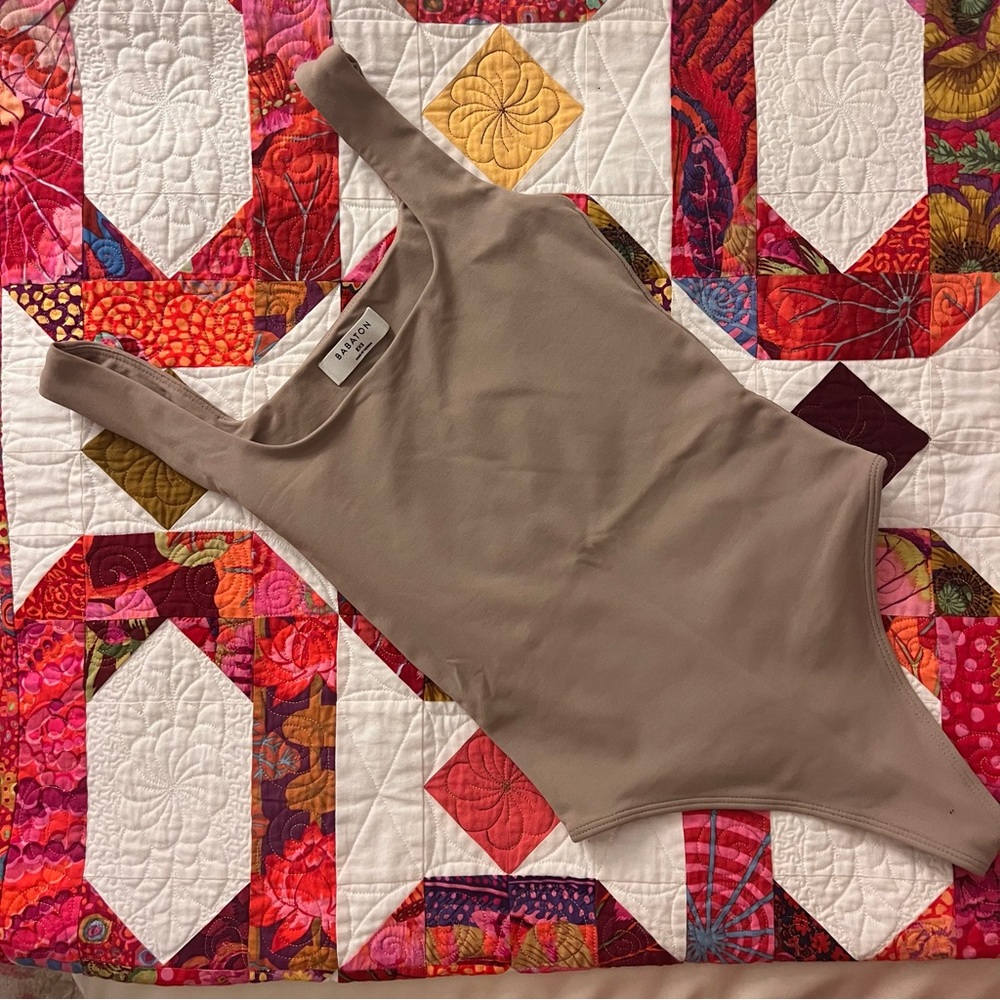 Contour Squareneck Bodysuit